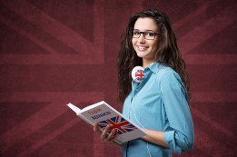 INGLÊS PRÉ-INTERMEDIÁRIO III