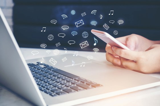 INCLUSÃO DIGITAL PARA A MATURIDADE ATRAVÉS DO USO DE SMARTPHONES