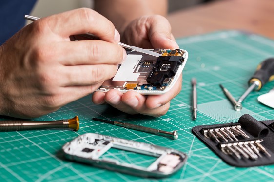 MANUTENÇÃO DE CELULARES E SMARTPHONES