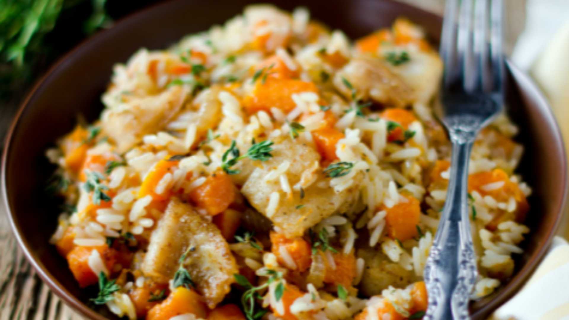 Risoto de Quirera com Tilápia e Legumes Grelhados
